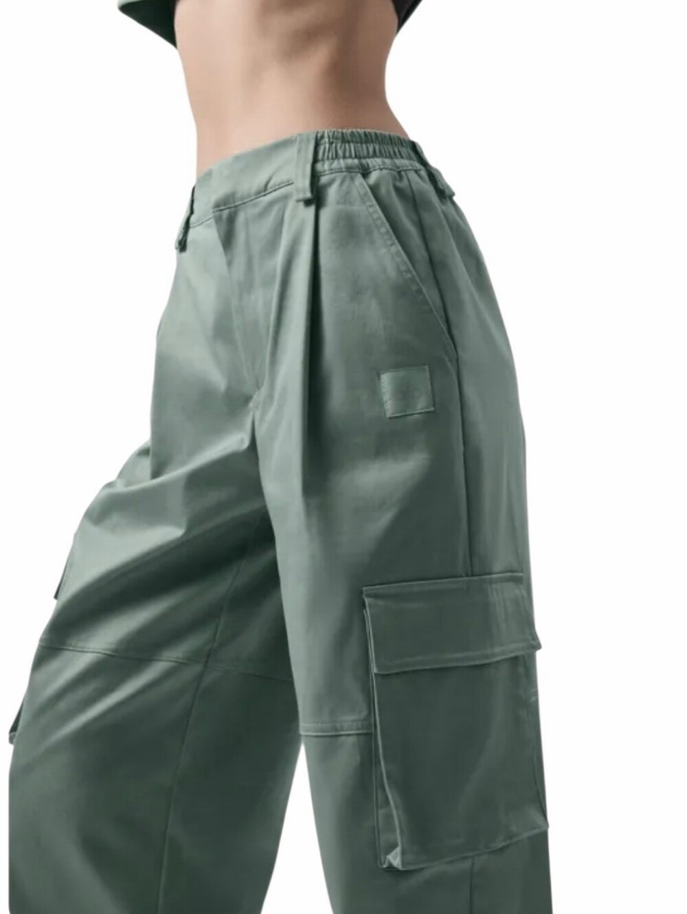 Alo Yoga High-Waist Night Out Cargo Trouser Botanical Green Women's Small NWT - Picture 2 of 15